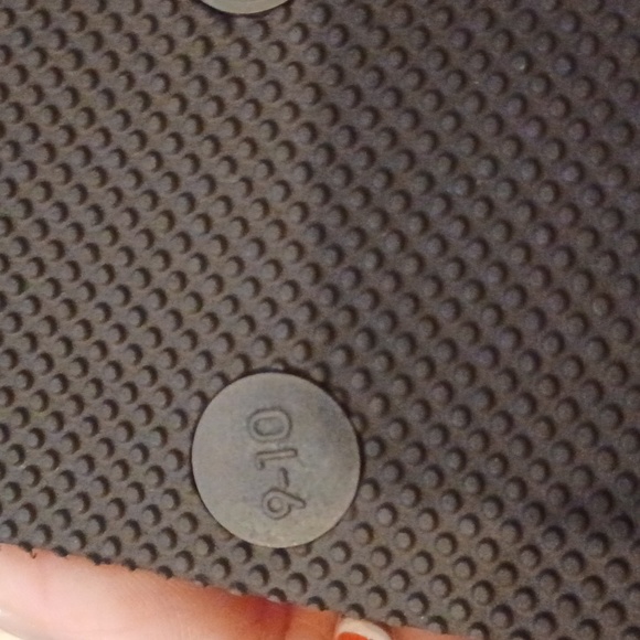 Kate Spade Toucan Flip Flops - Picture 11 of 12